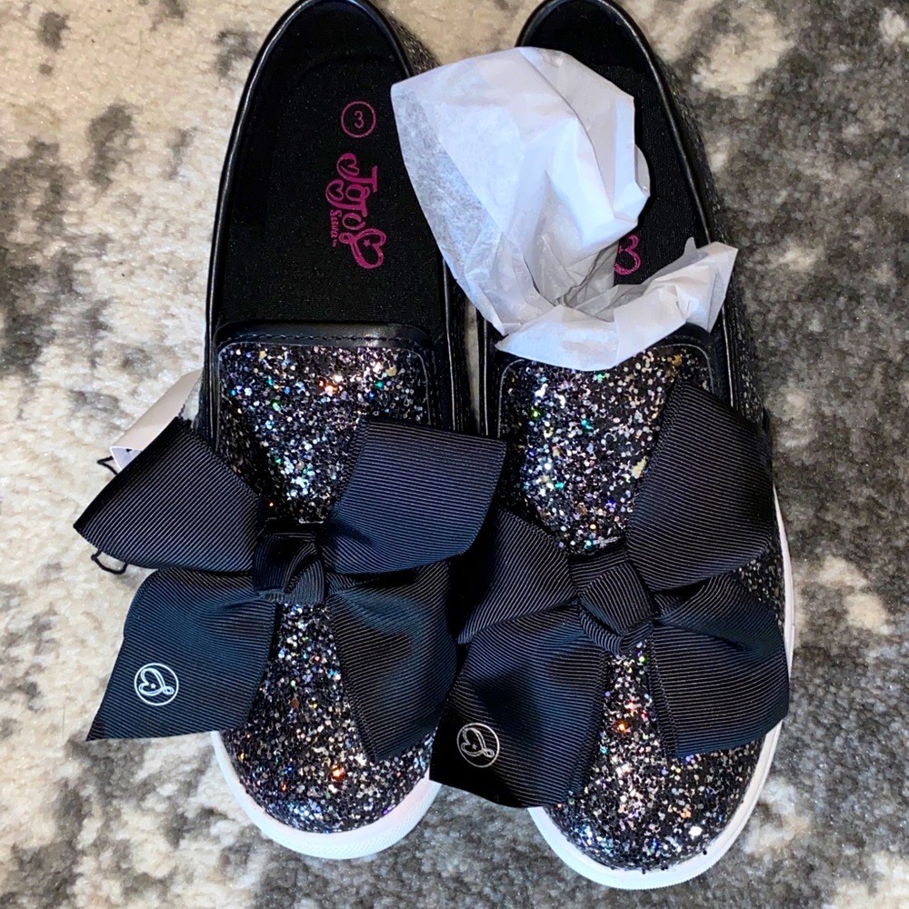 JoJo Black sparkle